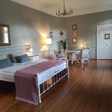 Gartenzimmer Im Schloss Neuhausen Neuhausen  Экстерьер фото