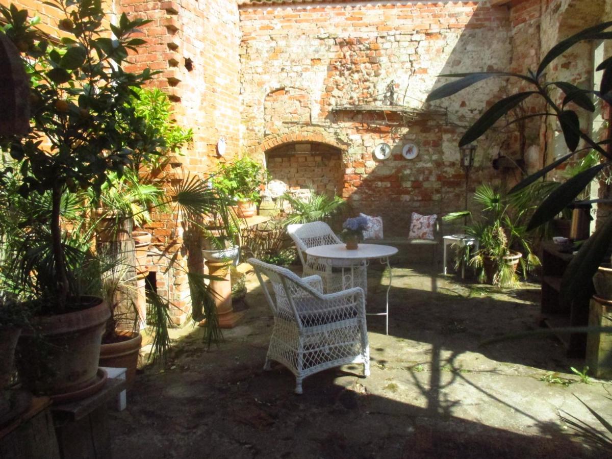 Gartenzimmer Im Schloss Neuhausen Neuhausen  Экстерьер фото